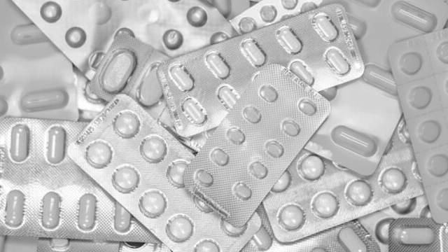 Je bekijkt nu Artikel: Medicijntekorten -Hoe pakken we de regie terug?